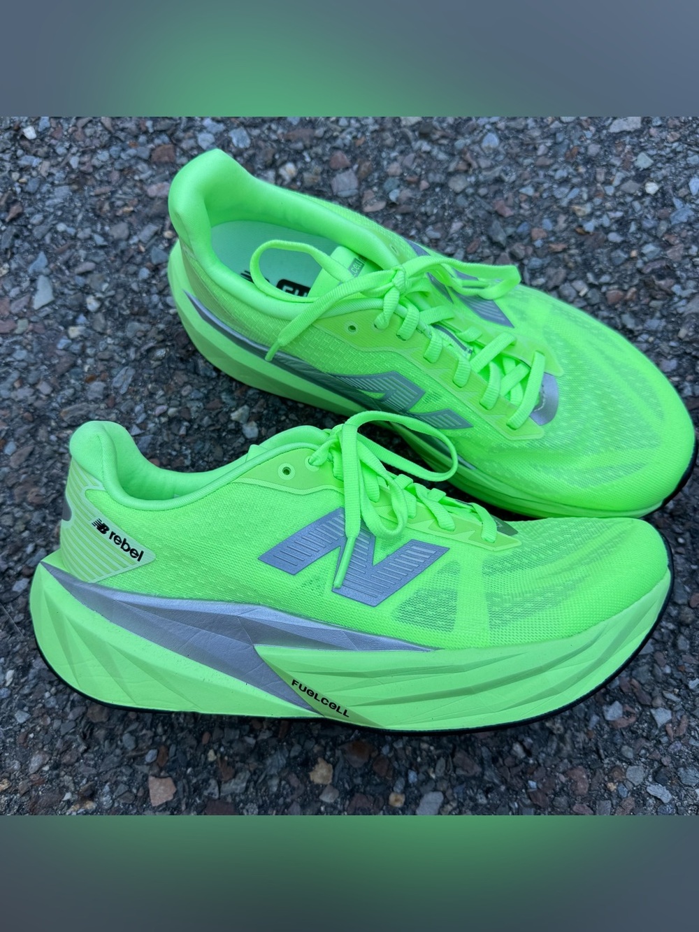 New Balance FuelCell Rebel v5 Running Shoes Women’s 9.5 / Men’s 8 Active Green
